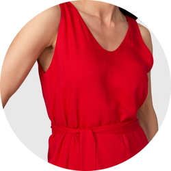 01 vestido feminino longuete com cinto vermelho