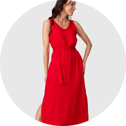 02 vestido feminino longuete com cinto vermelho
