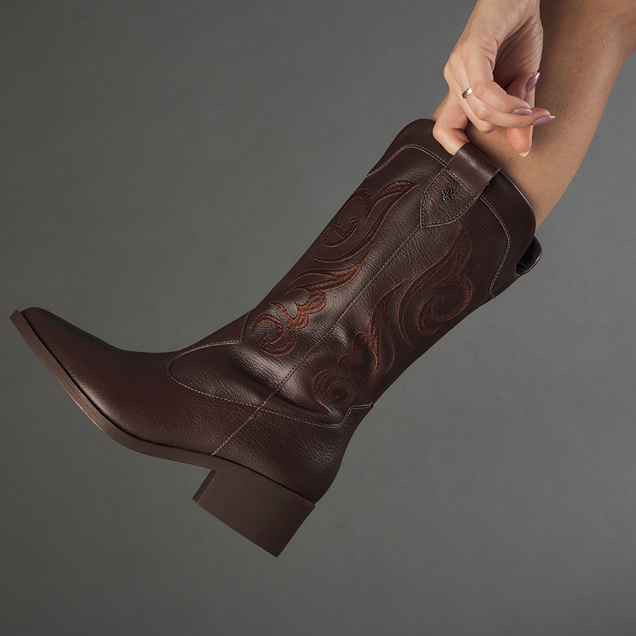 bota iana 423423532 descricao